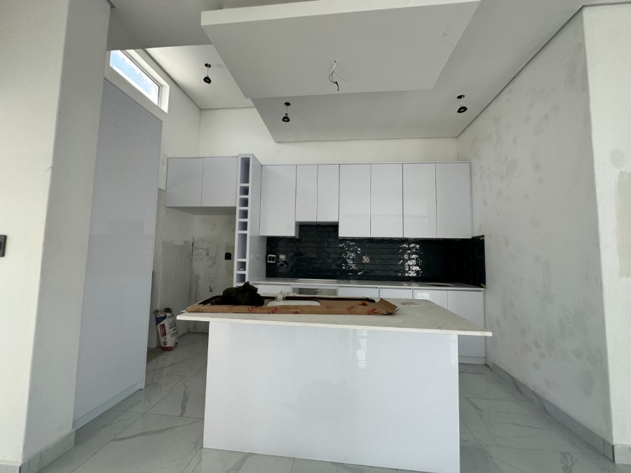 3 Bedroom Property for Sale in Sandown Western Cape